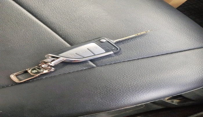 2013 Maruti Wagon R 1.0 VXI, Petrol, Manual, 1,19,100 km, interior