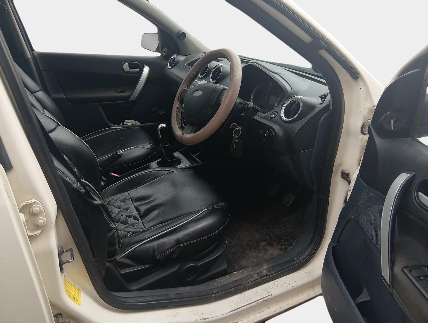 2014 Ford Classic CLXI 1.4 DIESEL, Diesel, Manual, 1,53,870 km, interior