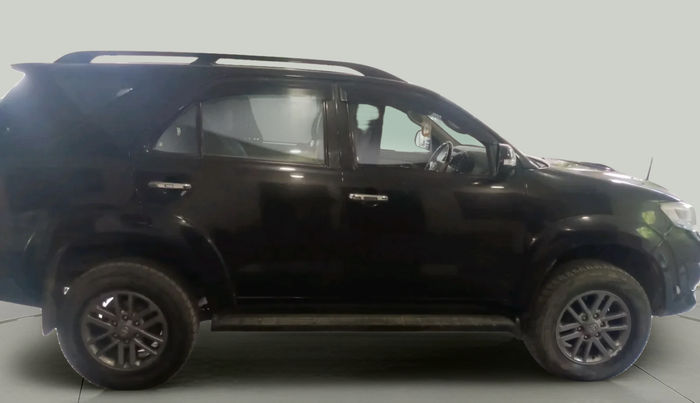 2012 Toyota Fortuner 3.0 4X2 AT, Diesel, Automatic, 1,35,508 km, exterior