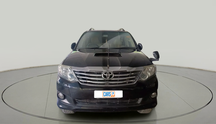 2012 Toyota Fortuner 3.0 4X2 AT, Diesel, Automatic, 1,35,508 km, exterior