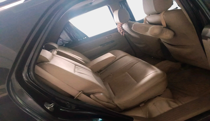2012 Toyota Fortuner 3.0 4X2 AT, Diesel, Automatic, 1,35,508 km, interior