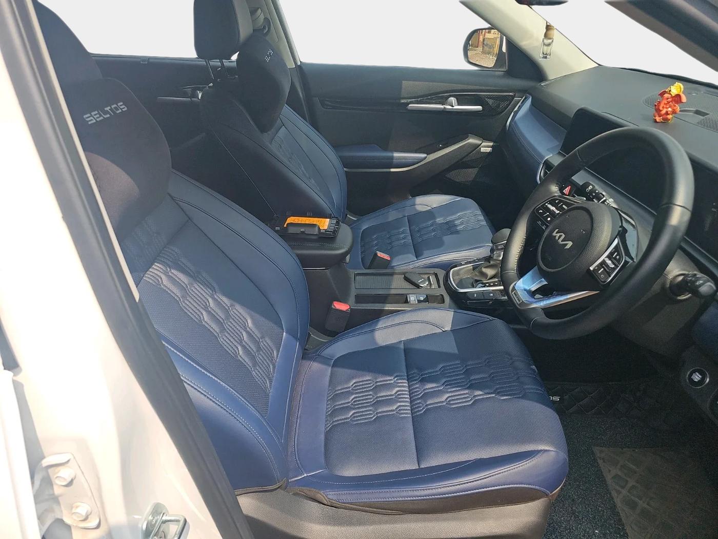 2025 KIA SELTOS HTX (O) 1.5 Petrol iVT, Petrol, Automatic, 2,739 km, interior