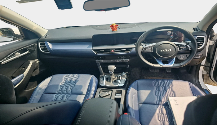 2025 KIA SELTOS HTX (O) 1.5 Petrol iVT, Petrol, Automatic, 2,739 km, interior