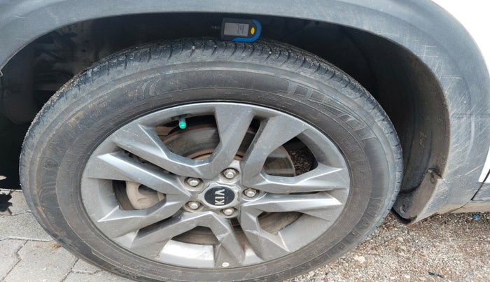 2021 KIA SELTOS HTX 1.5 DIESEL, Diesel, Manual, 77,167 km, tyre