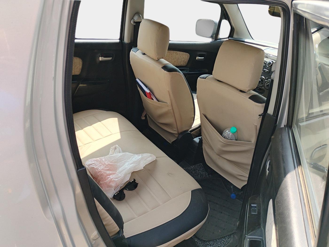 2017 Maruti Wagon R 1.0 VXI, Petrol, Manual, 1,26,570 km, interior