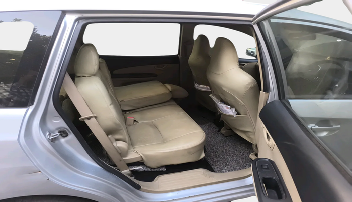2014 Honda Mobilio 1.5L I-DTEC V, Diesel, Manual, 1,27,622 km, interior