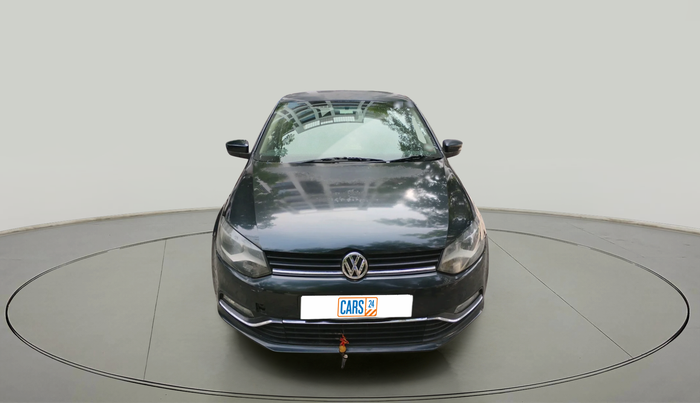 2014 Volkswagen Polo HIGHLINE1.5L, Diesel, Manual, 1,56,774 km, exterior