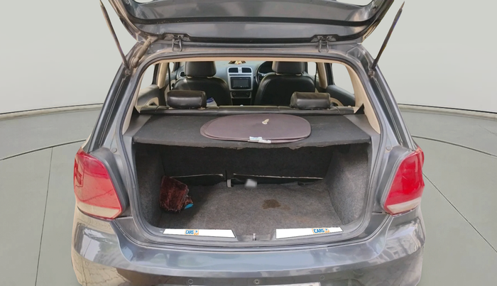 2014 Volkswagen Polo HIGHLINE1.5L, Diesel, Manual, 1,56,774 km, exterior