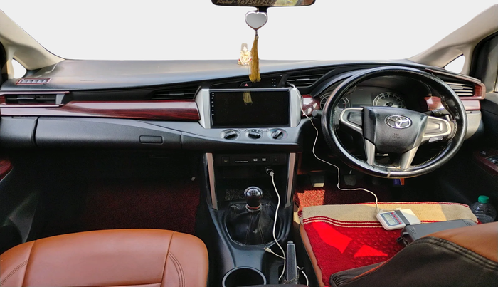 2016 Toyota Innova Crysta 2.4 GX 8 STR, Diesel, Manual, 1,26,318 km, interior