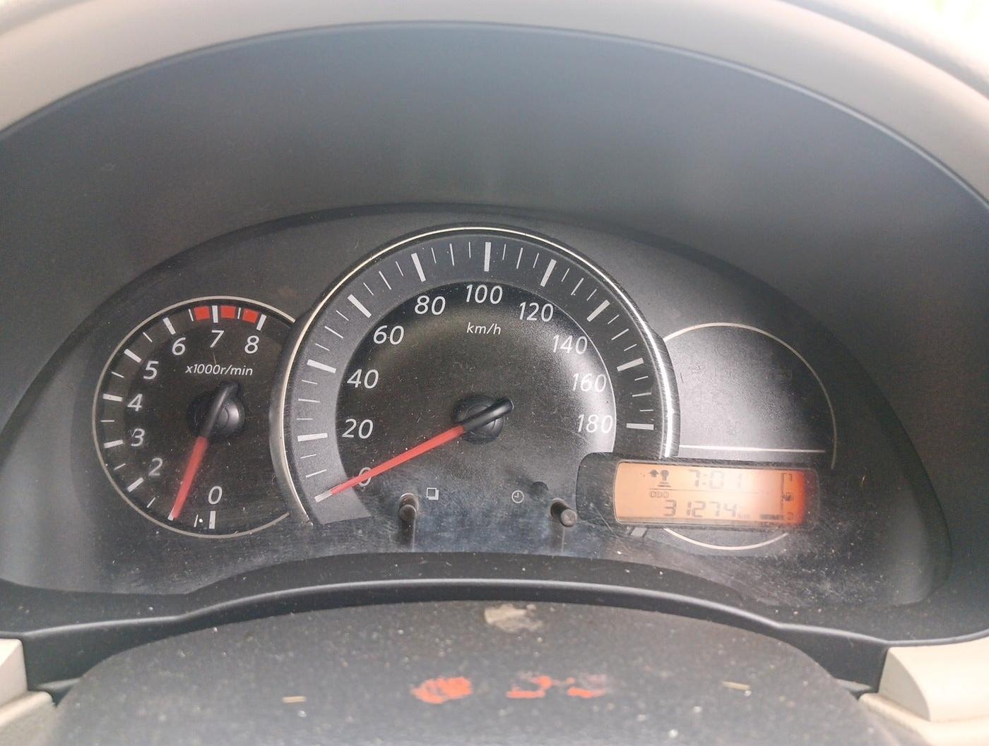 2014 Nissan Micra Active XV, Petrol, Manual, 31,274 km, interior