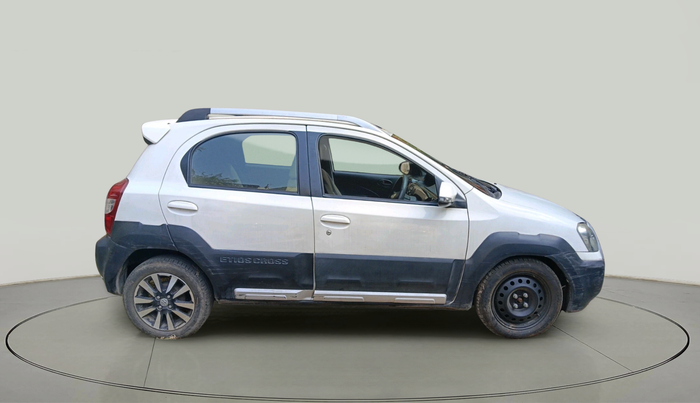 2016 Toyota Etios CROSS 1.2 G, Petrol, Manual, 20,792 km, exterior