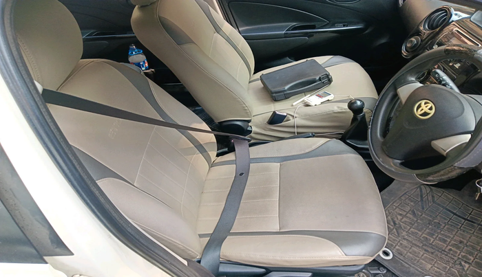 2016 Toyota Etios CROSS 1.2 G, Petrol, Manual, 20,792 km, interior