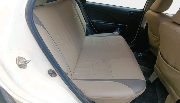 2016 Toyota Etios CROSS 1.2 G, Petrol, Manual, 20,792 km, interior