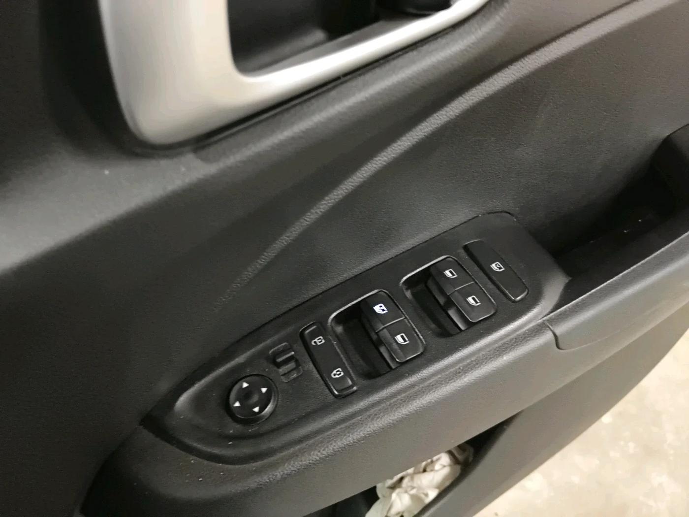 2021 Hyundai VENUE S 1.2, Petrol, Manual, 49,251 km, interior