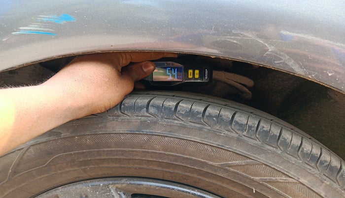 2013 Hyundai i10 ERA 1.1, Petrol, Manual, 45,171 km, tyre