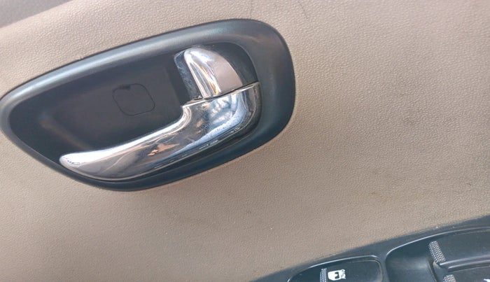 2011 Hyundai i10 MAGNA 1.2, Petrol, Manual, 95,541 km, interior