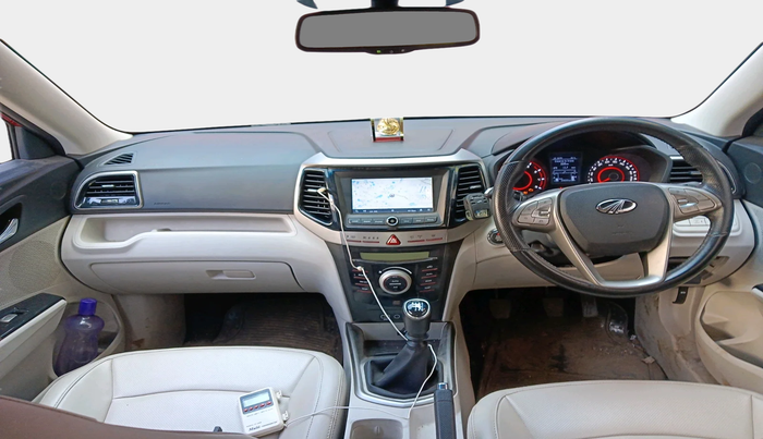 2021 Mahindra XUV300 W8 (O) 1.2 PETROL, Petrol, Manual, 39,666 km, interior