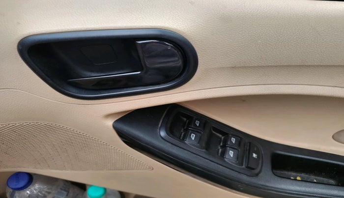 2017 Ford Figo Aspire TITANIUM 1.2 PETROL, Petrol, Manual, 68,992 km, interior