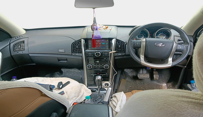 2021 Mahindra XUV500 W11 AT, Diesel, Automatic, 30,717 km, interior