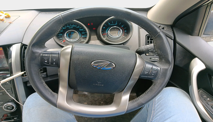 2021 Mahindra XUV500 W11 AT, Diesel, Automatic, 30,717 km, interior