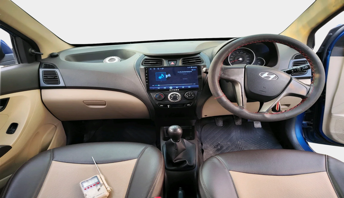 2017 Hyundai Eon SPORTZ, Petrol, Manual, 48,907 km, interior