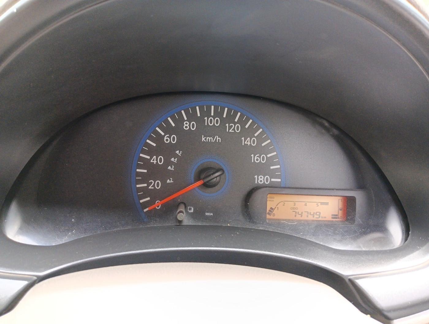 2015 Datsun Go Plus T, Petrol, Manual, 74,749 km, interior