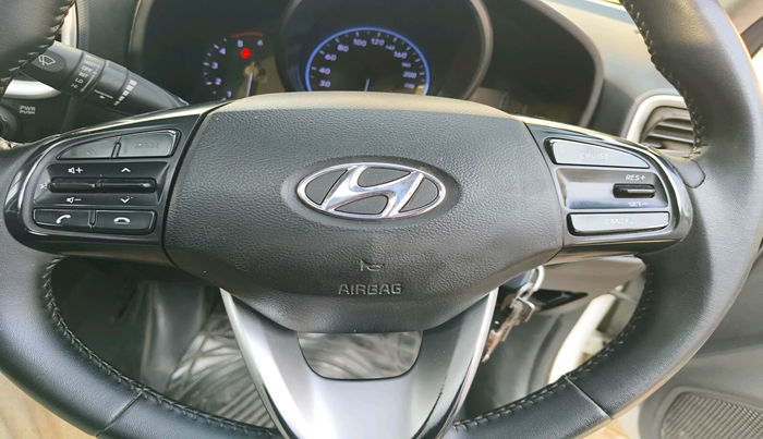 2019 Hyundai VENUE SX 1.4 CRDI, Diesel, Manual, 1,04,506 km, interior