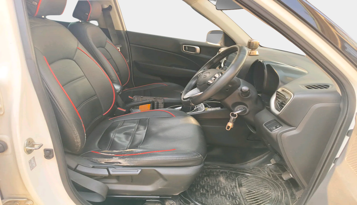 2019 Hyundai VENUE SX 1.4 CRDI, Diesel, Manual, 1,04,506 km, interior