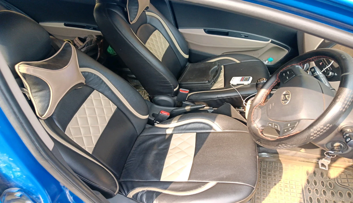 2017 Hyundai Grand i10 SPORTZ (O) 1.2 KAPPA VTVT, Petrol, Manual, 50,818 km, interior