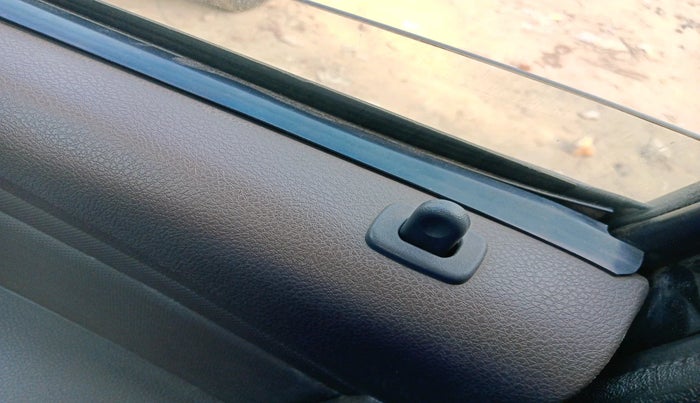 2016 Renault Duster RXE 1.6 PETROL, Petrol, Manual, 50,158 km, interior