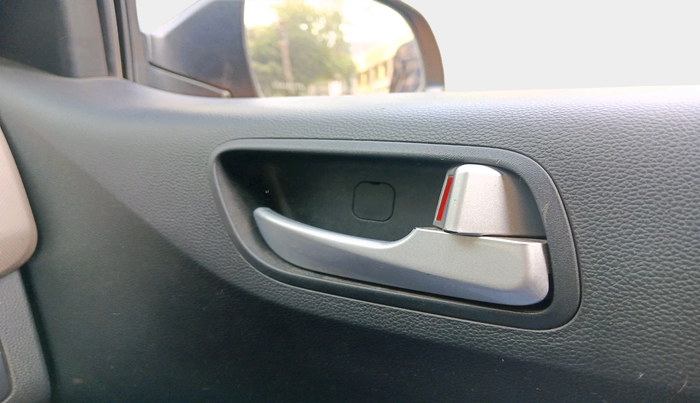 2016 Hyundai Grand i10 SPORTZ 1.2 KAPPA VTVT, Petrol, Manual, 48,515 km, interior