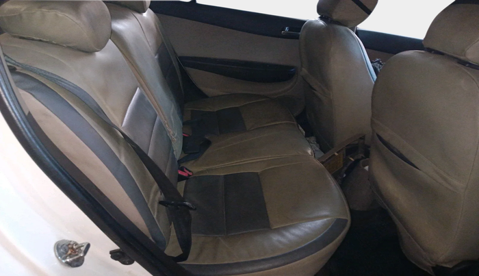 2011 Hyundai i20 SPORTZ 1.4 CRDI, Diesel, Manual, 63,312 km, interior