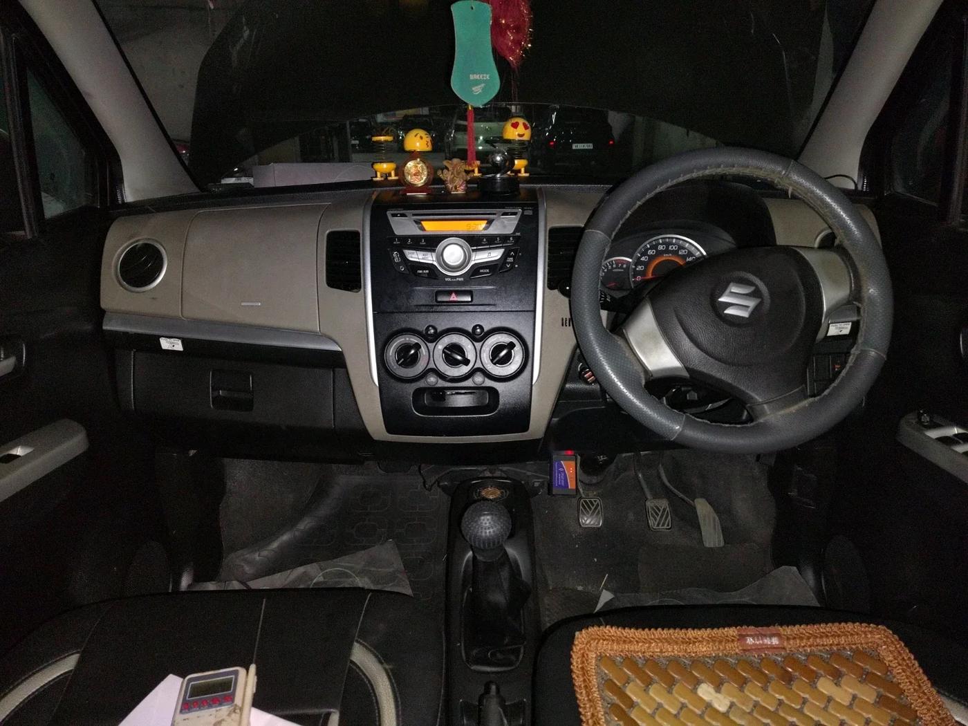 2015 Maruti Wagon R 1.0 VXI, Petrol, Manual, 26,901 km, interior