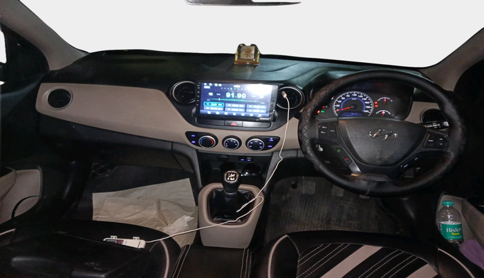 2017 Hyundai Grand i10 SPORTZ 1.2 KAPPA VTVT, Petrol, Manual, 48,928 km, interior