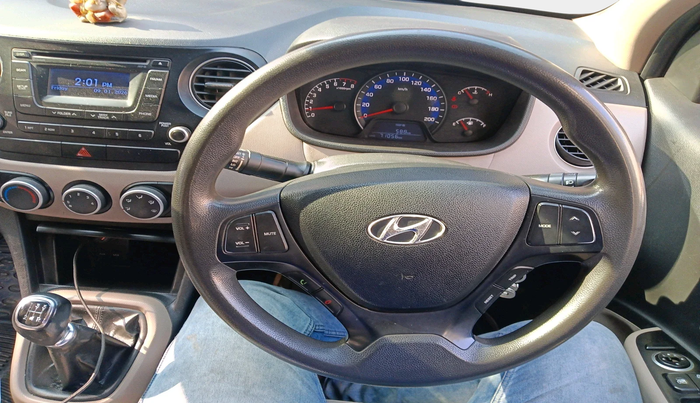 2014 Hyundai Xcent S 1.2, Petrol, Manual, 71,056 km, interior