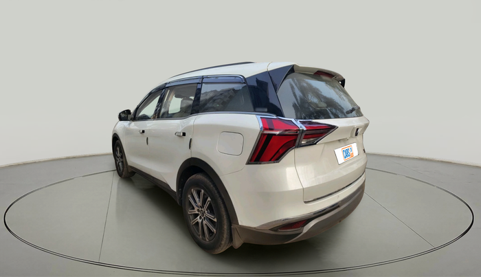 2023 Mahindra XUV700 AX 7 LUXURY D AT 7 STR, Diesel, Automatic, 41,412 km, exterior