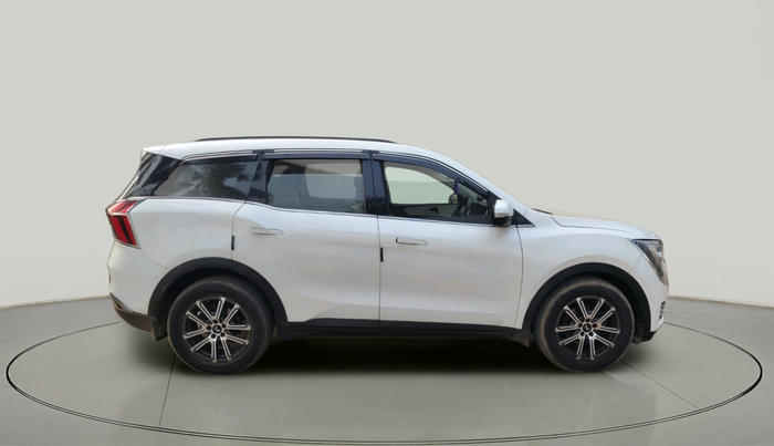 2023 Mahindra XUV700 AX 7 LUXURY D AT 7 STR, Diesel, Automatic, 41,412 km, exterior