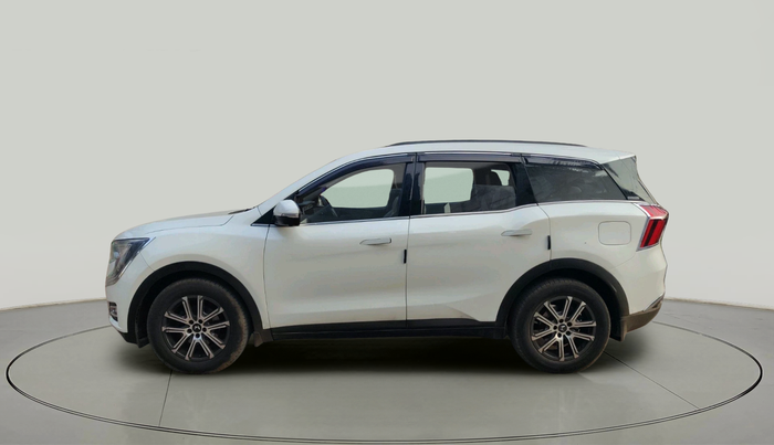 2023 Mahindra XUV700 AX 7 LUXURY D AT 7 STR, Diesel, Automatic, 41,412 km, exterior