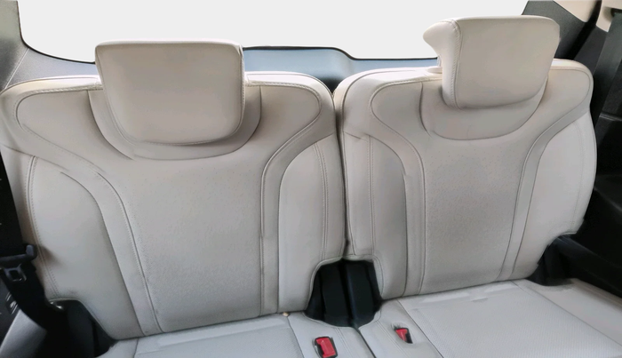 2023 Mahindra XUV700 AX 7 LUXURY D AT 7 STR, Diesel, Automatic, 41,412 km, interior