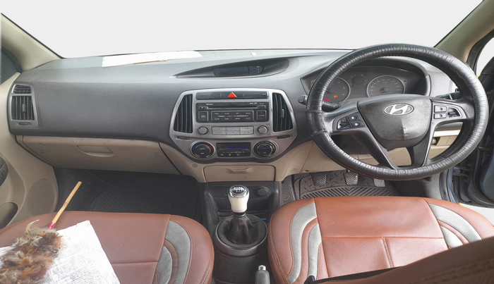 2014 Hyundai i20 SPORTZ 1.4 CRDI, Diesel, Manual, 96,119 km, interior