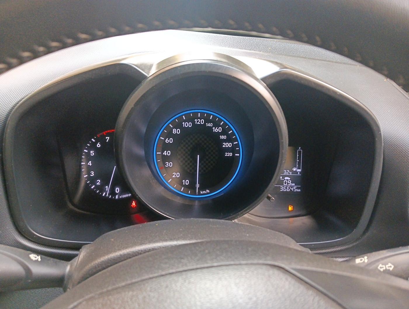 2021 Hyundai VENUE S+ 1.2, Petrol, Manual, 36,645 km, interior