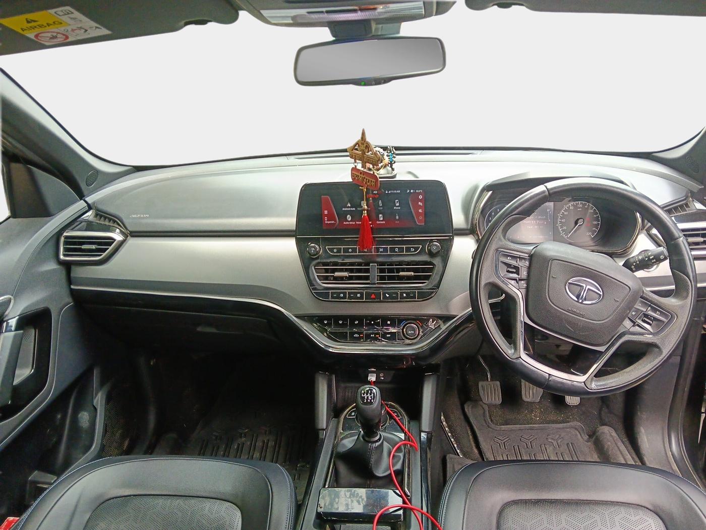 2022 Tata Harrier XZ Plus 2.0Lkryotec halo Dark Edition, Diesel, Manual, 1,56,505 km, interior