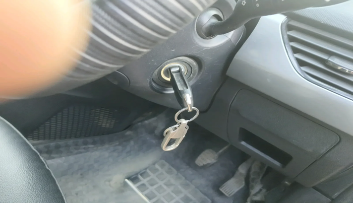 2020 Tata NEXON XM PETROL, Petrol, Manual, 42,940 km, interior