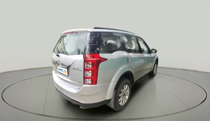 2016 Mahindra XUV500 W10, Diesel, Manual, 1,24,117 km, exterior
