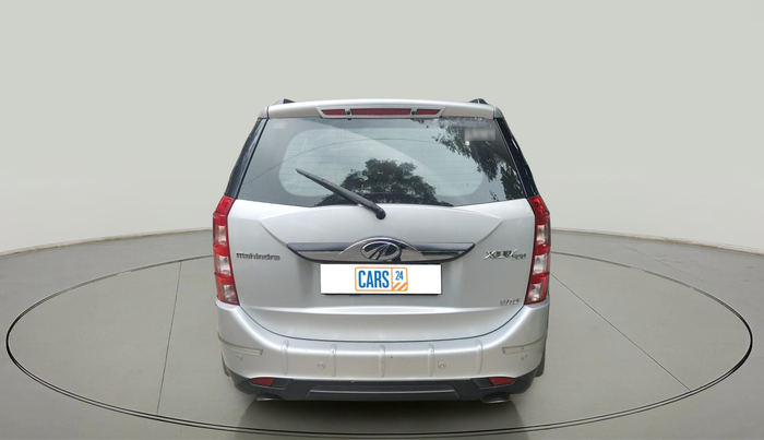 2016 Mahindra XUV500 W10, Diesel, Manual, 1,24,117 km, exterior