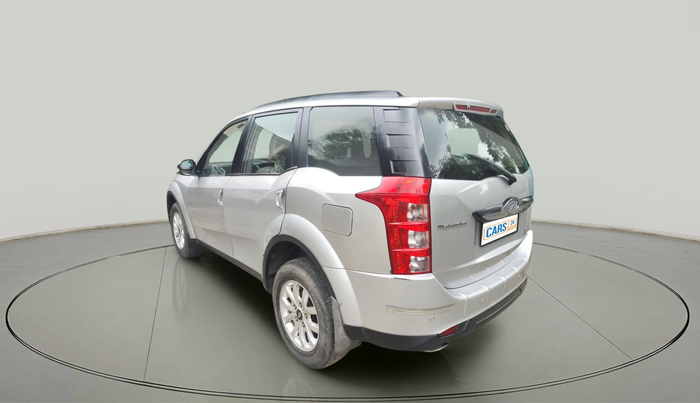 2016 Mahindra XUV500 W10, Diesel, Manual, 1,24,117 km, exterior