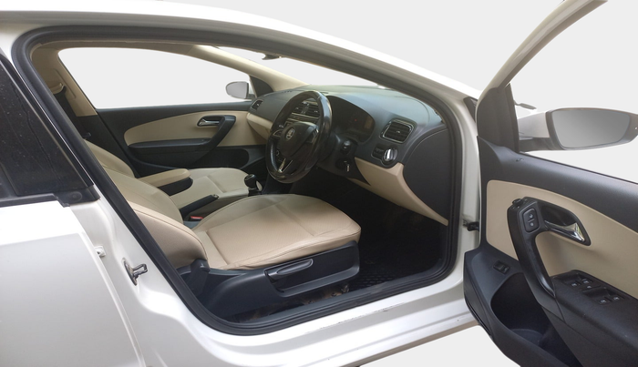 2016 Skoda Rapid 1.5 TDI CR STYLE PLUS, Diesel, Manual, 91,250 km, interior