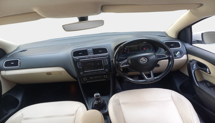 2016 Skoda Rapid 1.5 TDI CR STYLE PLUS, Diesel, Manual, 91,250 km, interior