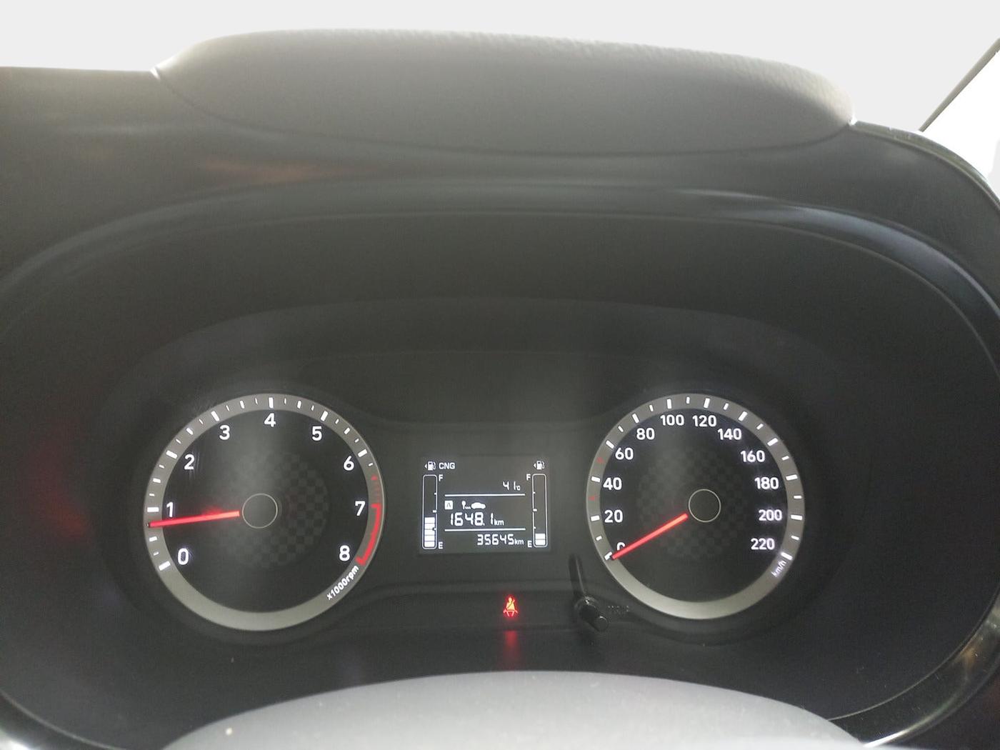 2021 Hyundai GRAND I10 NIOS SPORTZ 1.2 KAPPA VTVT CNG, Petrol, Manual, 35,645 km, interior