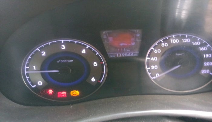 2011 Hyundai Verna FLUIDIC 1.6 CRDI SX, Diesel, Manual, 1,19,545 km, interior